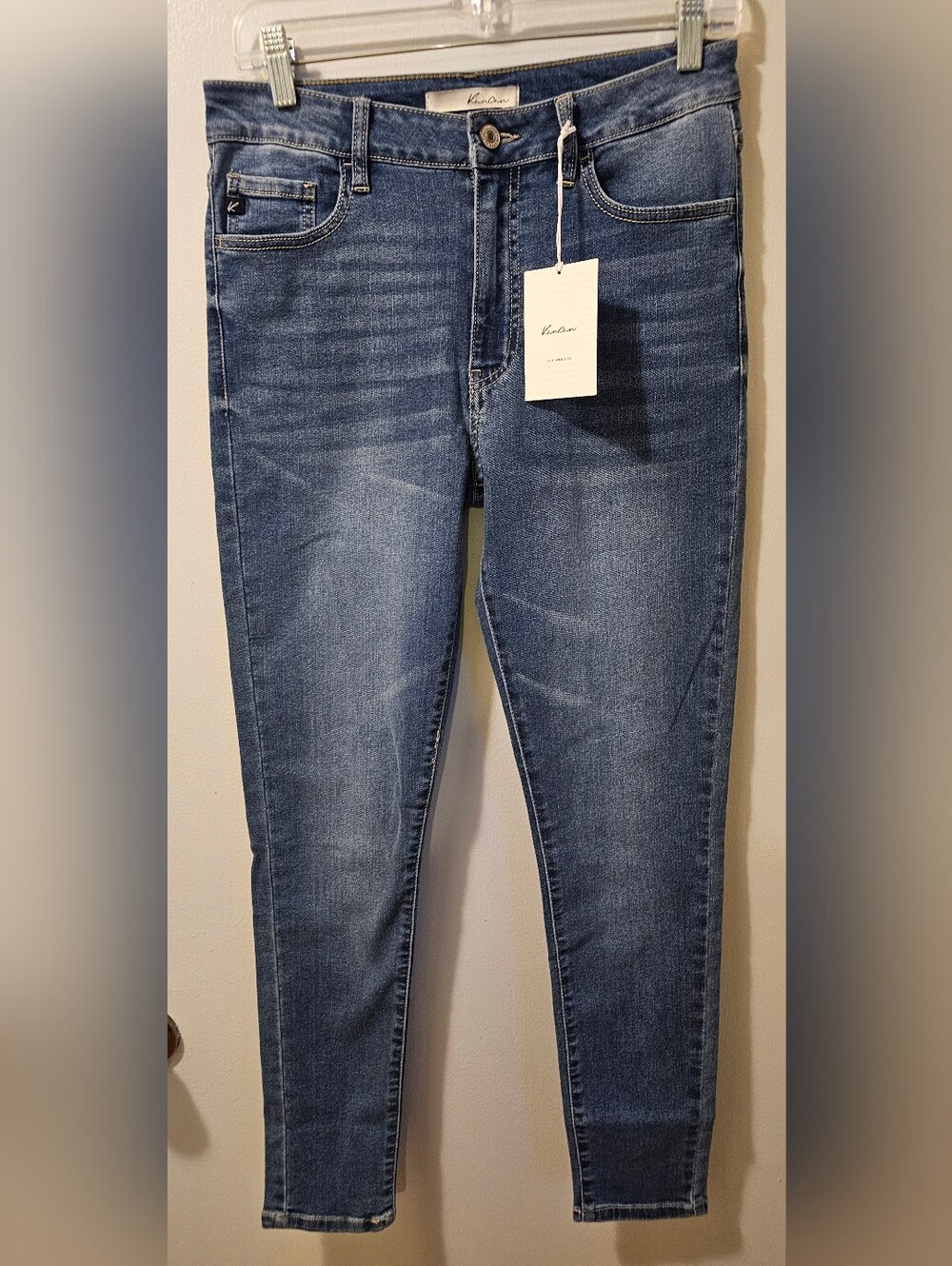 KanCan Los‎ Angeles Medium Wash Denim Jeans Women's Size 9/28 NWT
